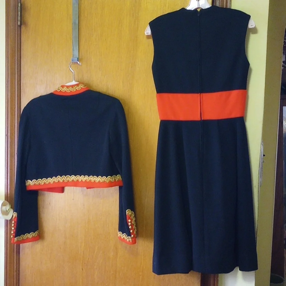 Vintage Sleeveless Dress w/ Matching Jacket. Black, Red & Gold - Picture 4 of 6